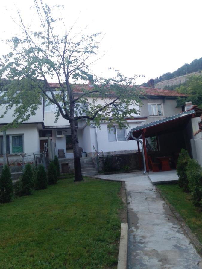 House Nadejda Veliko Tarnovo Exterior photo