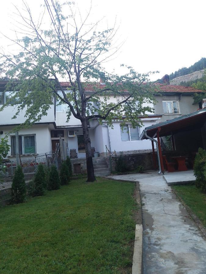 House Nadejda Veliko Tarnovo Exterior photo